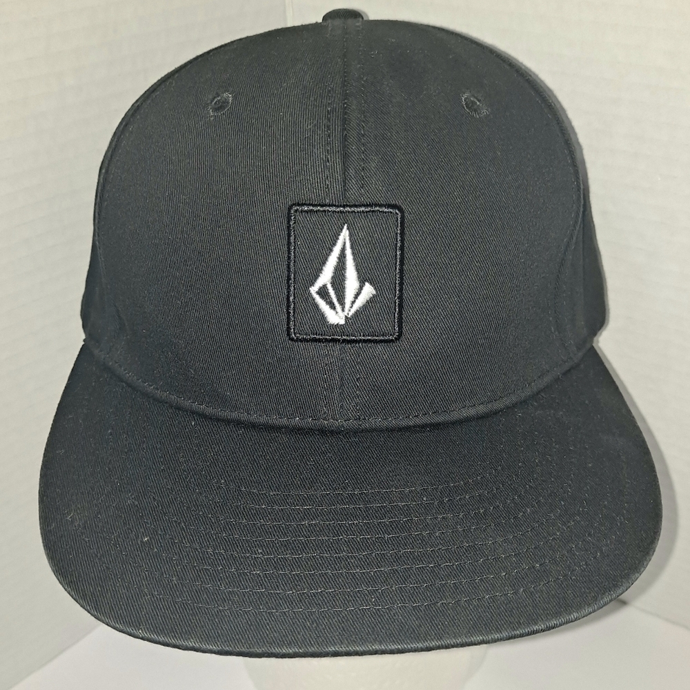 Volcom Black Ballcap W  Logo Cap Snap Back Hat